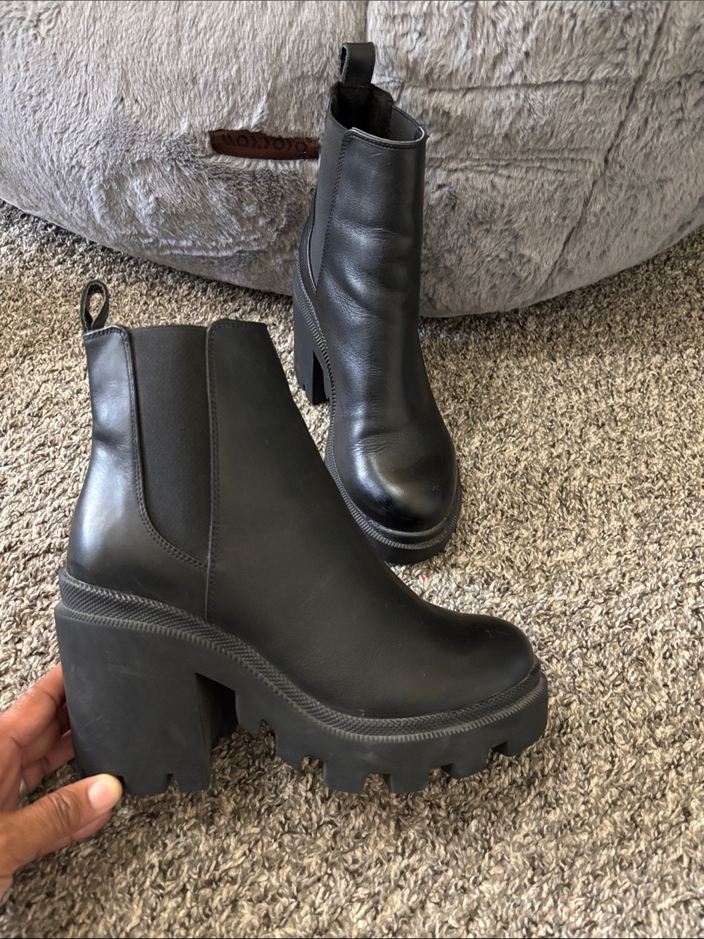 Steve Madden black chunky boots Bratz size 9M vintage biker goth grunge Y2K emo
